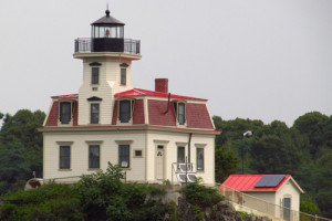 Pomham Rocks Lighthouse