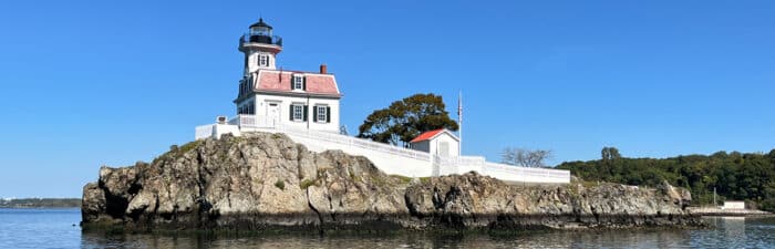Pomham Rocks Light