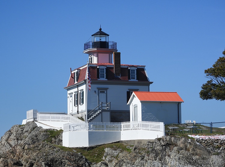 Pomham Rocks Lighthouse