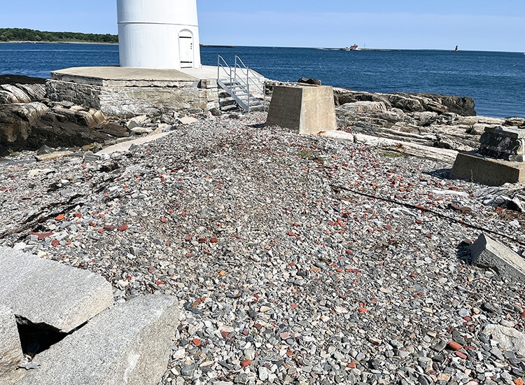 Beach at Portsmouth Harbor Light