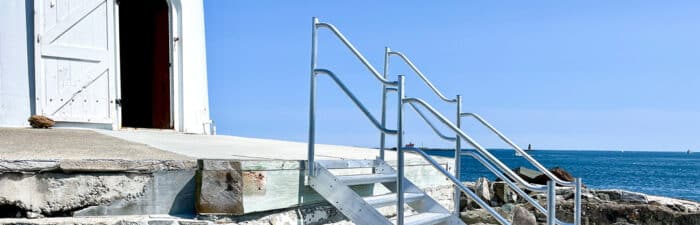 Staircases installed at Portsmouth Harbor Light