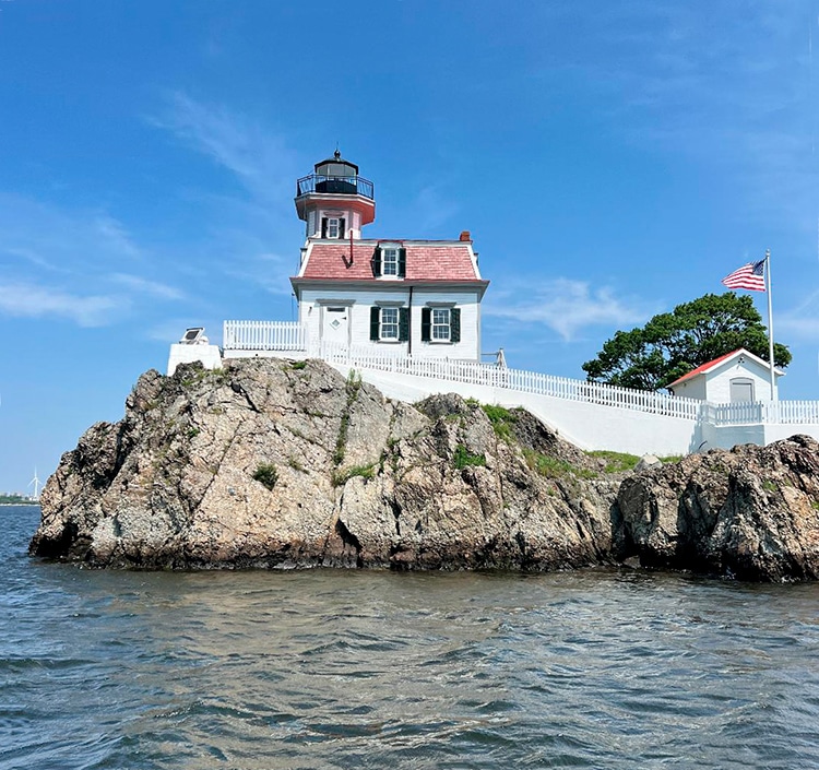 The 1871 Pomham Rocks Lighthouse